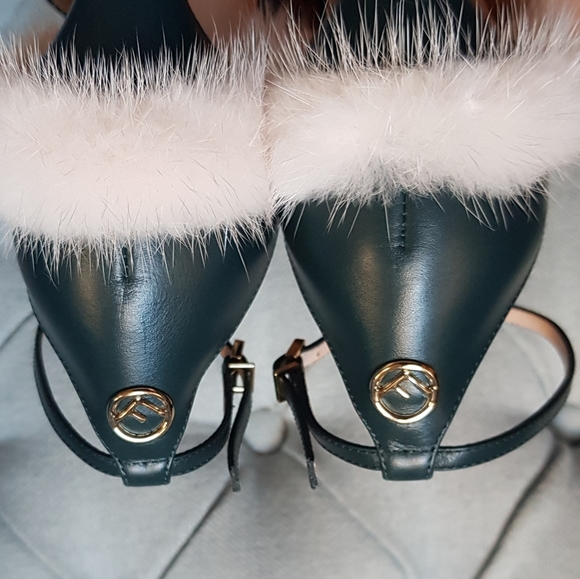 FENDI fur heels - Picture 12 of 17